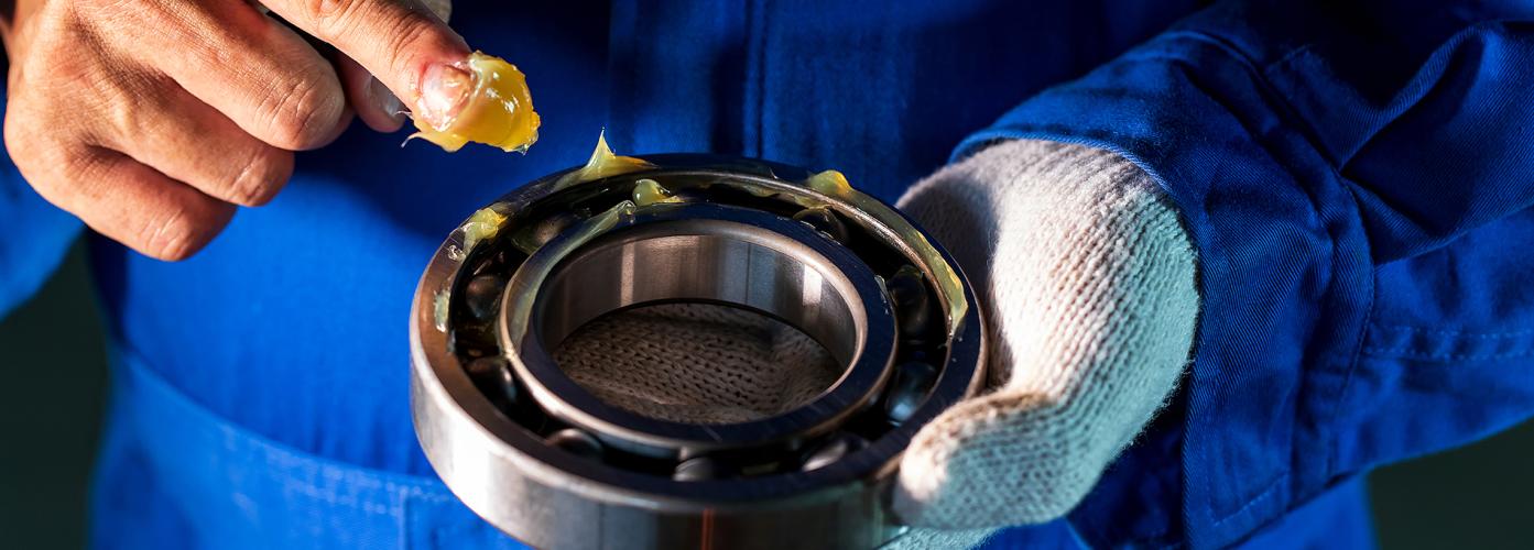 Environmentally Friendly Oil Remover & Degreaser
